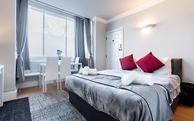 1 Riverside Apartments